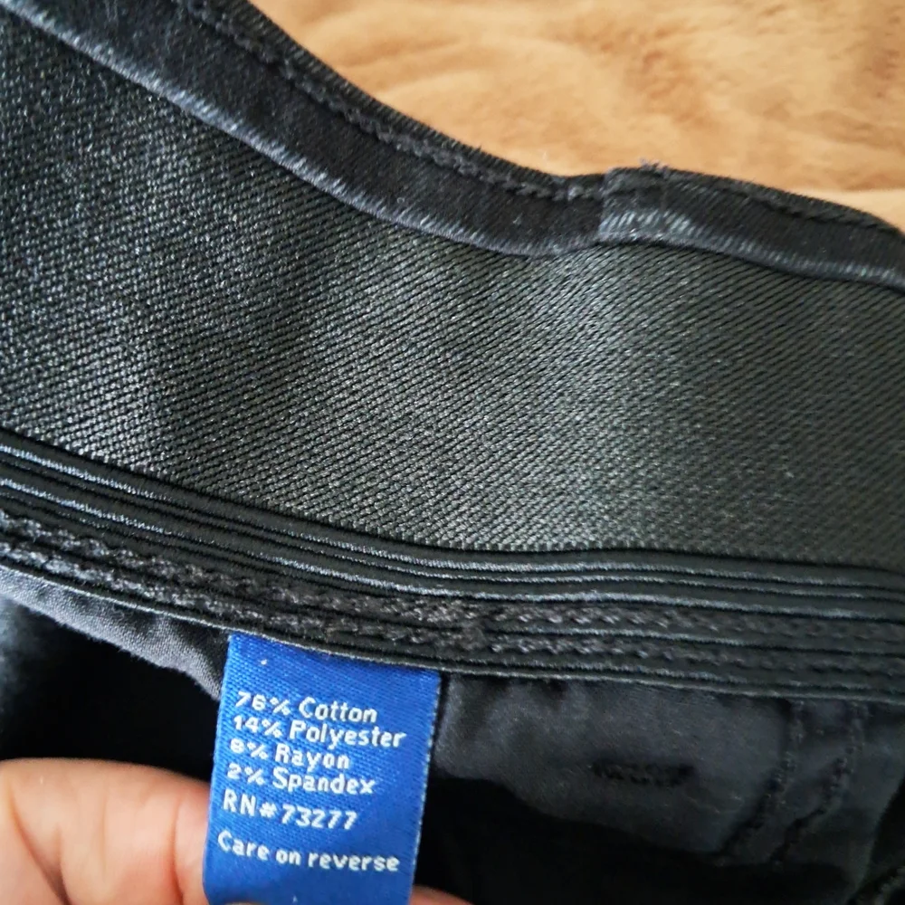 Women'sApt 9 Stretch Black Jeans - Picture 8 of 10